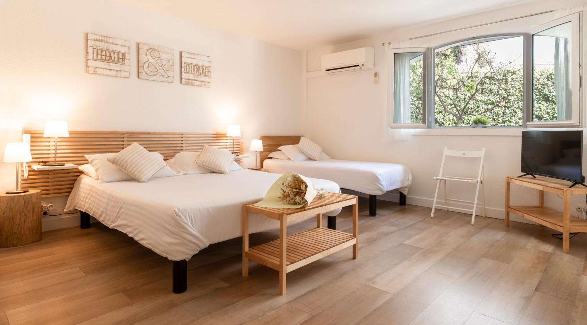 Hotel & Studios Astor Antibes Esterno foto