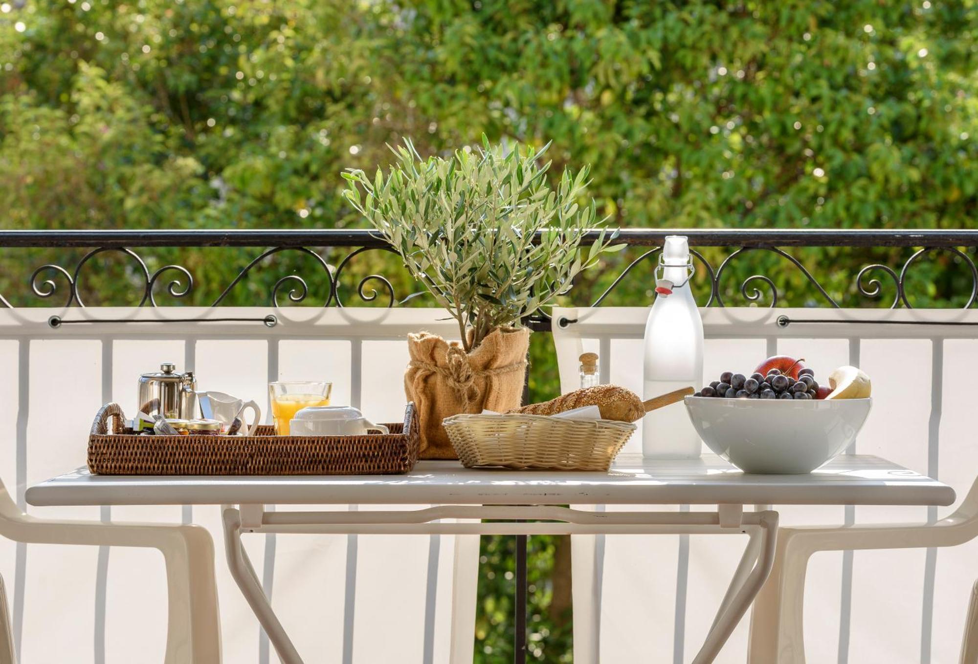 Hotel & Studios Astor Antibes Esterno foto
