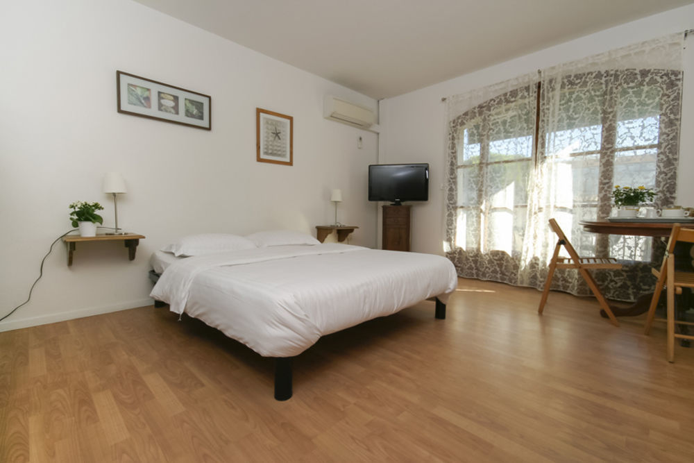 Hotel & Studios Astor Antibes Esterno foto
