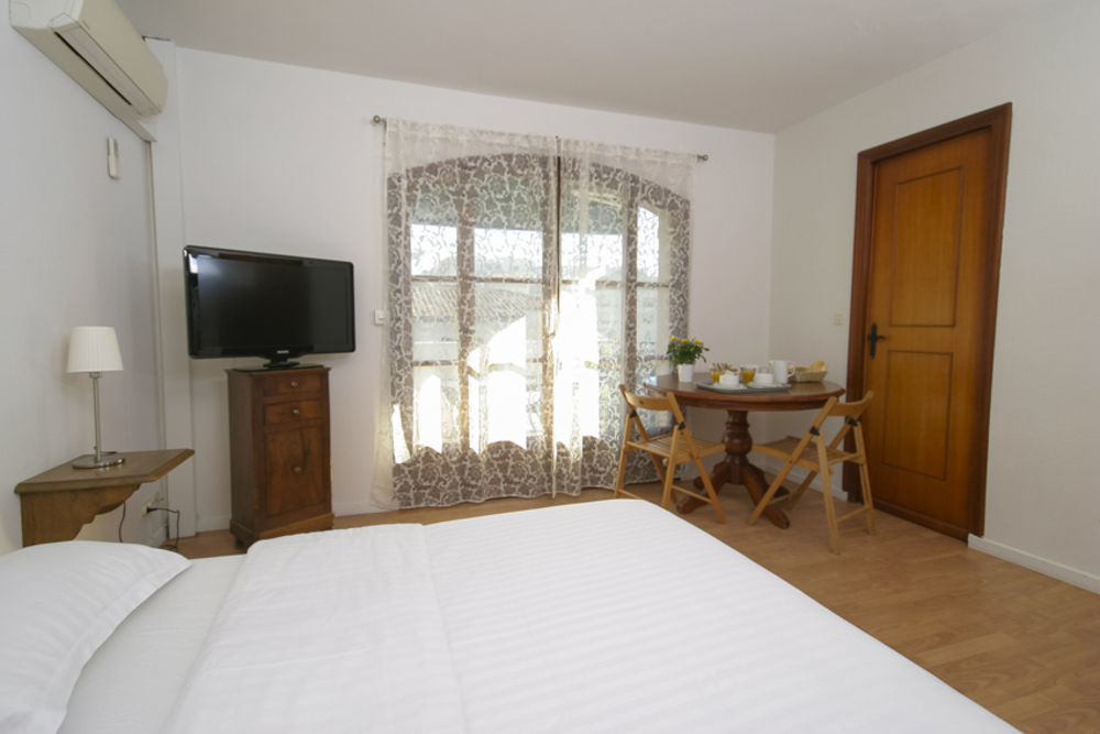 Hotel & Studios Astor Antibes Esterno foto
